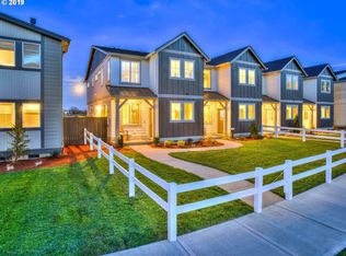 6268 SE Harkness Ln #LT184, Hillsboro, OR