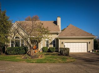 319 Wood Rd, Lyndon, KY 40222