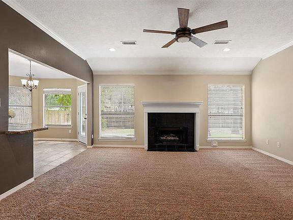 A+ natural light courtesy of an abundance of windows.