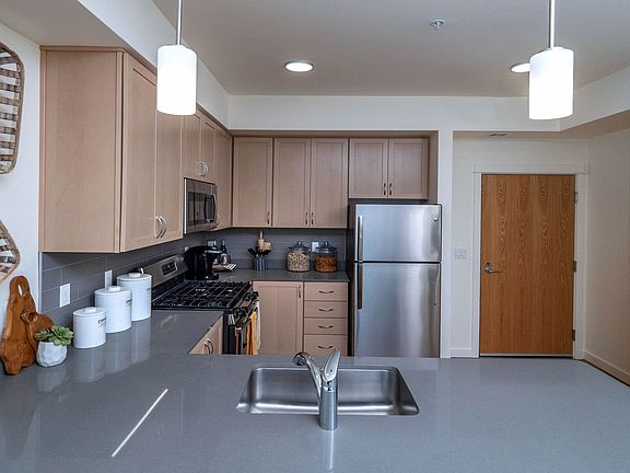 Amazon Corner | Kitchen