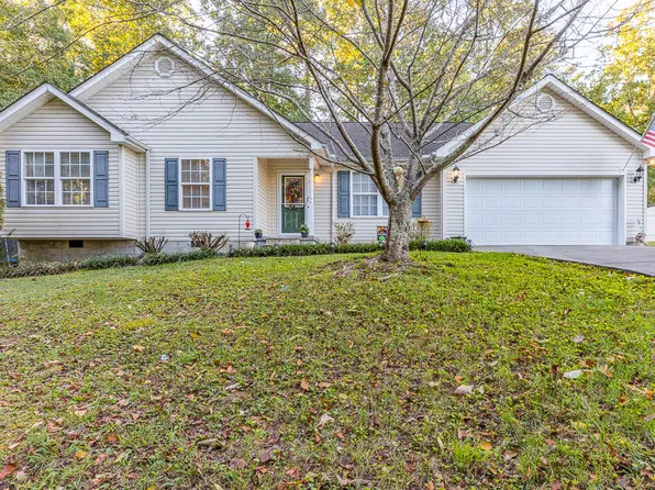 100 Windbrook Dr, Tunnel Hill, GA 30755