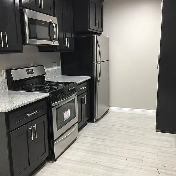 5114 Oakland St #104 — Photo 1