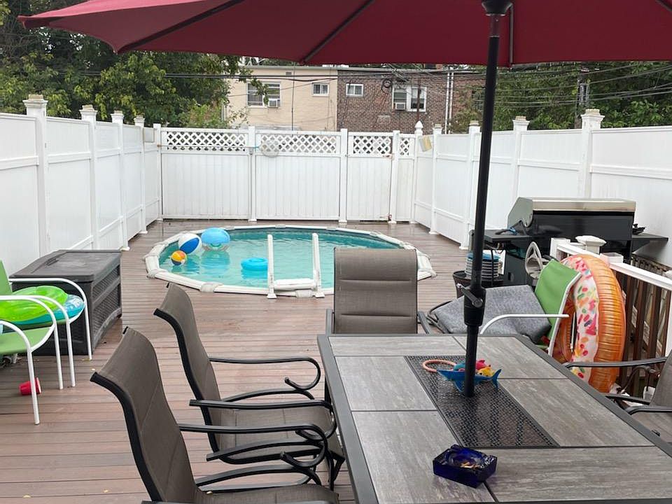 1st image of 289 Bay 14th St #1F