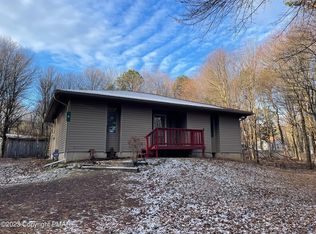 10 Arnold Mews, Albrightsville, PA 18210