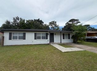 6613 Hampton Rd, Pensacola, FL 32505