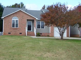 110 River Oaks Cir, Piedmont, SC 29673