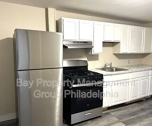 425 Highland Ave Photo 1