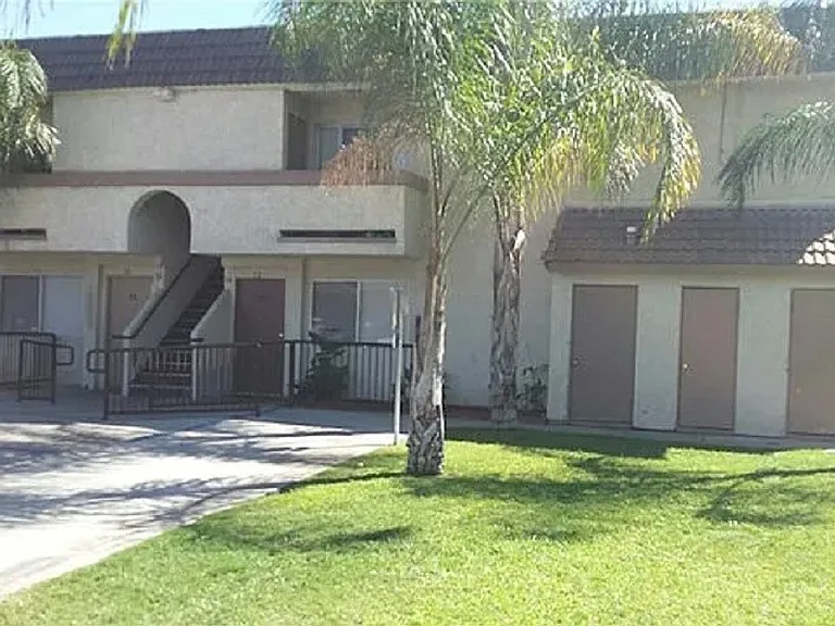 1721 Conejo Dr #10 — Photo 1