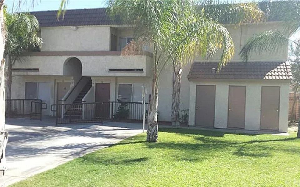 1st image of 1721 Conejo Dr #9