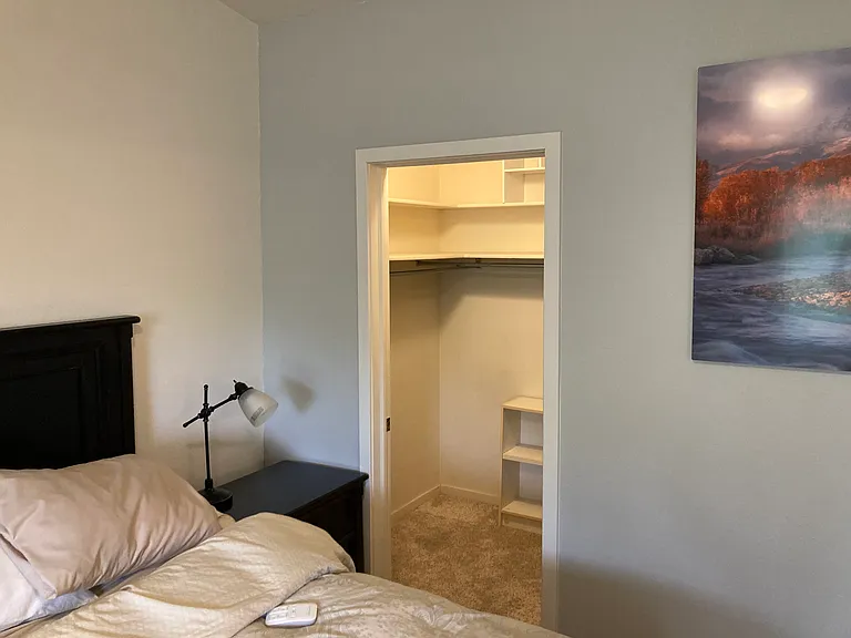 1600 Pinebrook Blvd #F9 — Photo 5