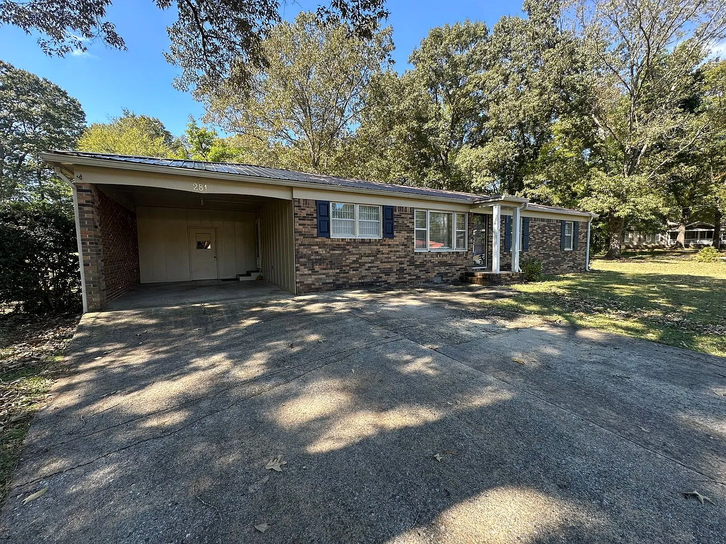 3 Bedroom Home with Bonus Room & Fenced Backyard in Oxford! — Photo 2