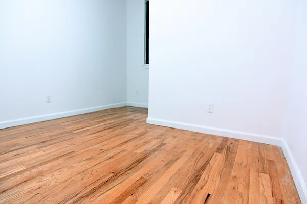 Rented by Voro, LLC | media 28