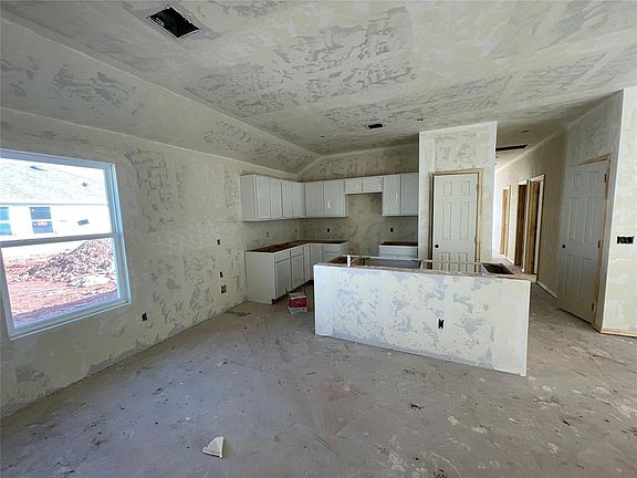 5th image of 2232 SE 90th St