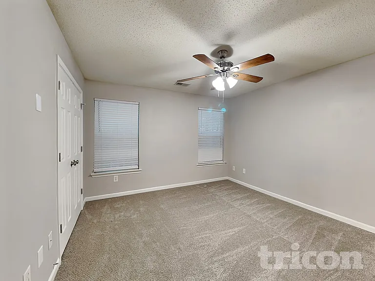 269 Lossie Ln — Photo 6