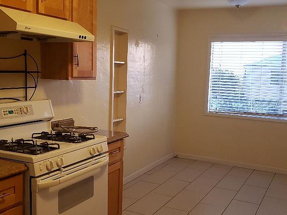 5th image of 1673 Santa Clara St