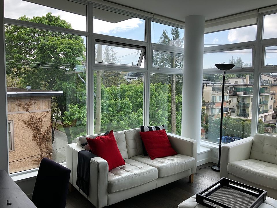 1st image of 2550 Spruce St #402