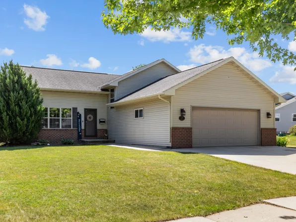 217 Yacoub Ln, Fond Du Lac, WI 54935