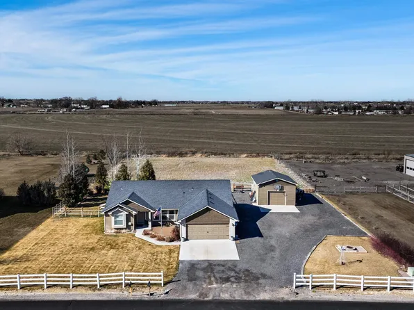 3815 N 2456 E, Filer, ID 83328