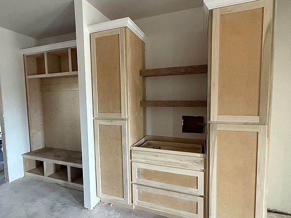 4th image of 22521 Fm 2393