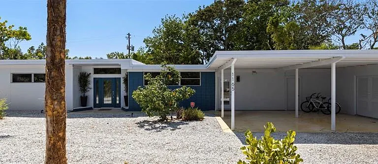 1165 Morningside Pl — Photo 2