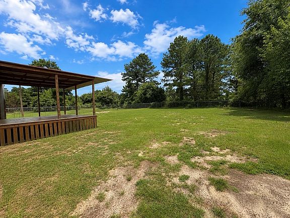 2nd image of 259 Pebble Hill Cir