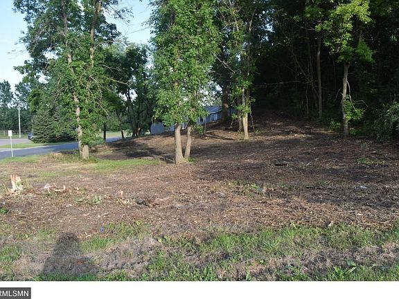 4th image of 512 Angel Ave NW