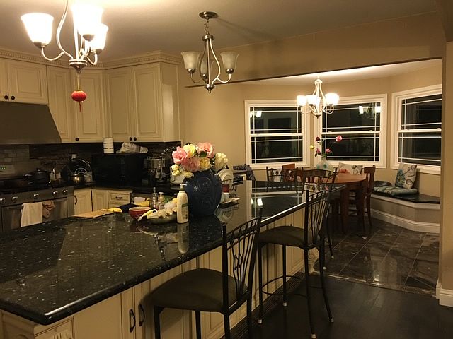 2nd image of 6275 Chesapeake Cir