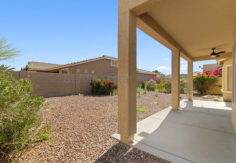 42181 W Basie Ln — Photo 21