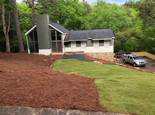 243 Valley Ridge Dr, Roswell, GA 30075