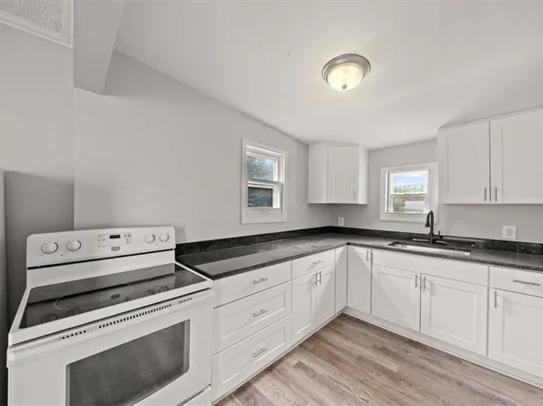 1317 E 83rd Ter, Kansas City, MO 64131