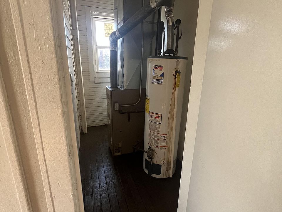 1st image of 4524 Magoun Ave APT 2S