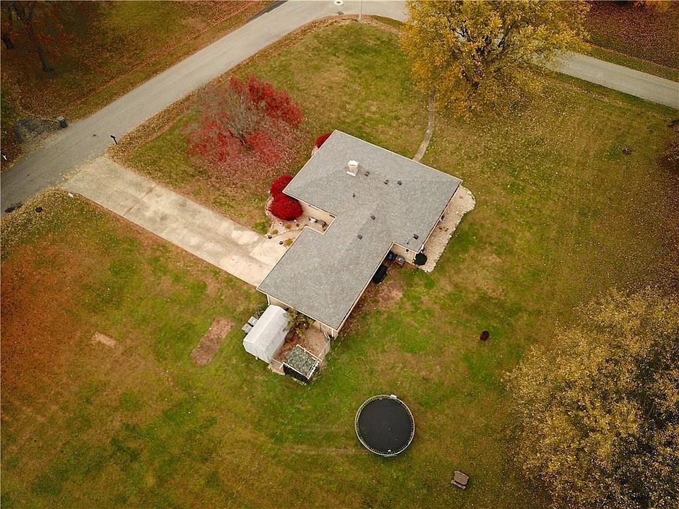 2nd image of 2705 Chamberlin Dr