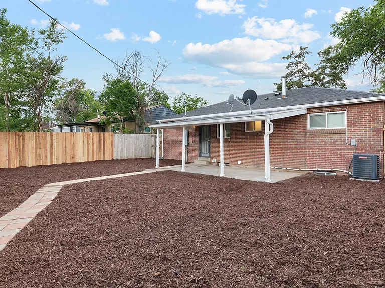 3680 Kearney St — Photo 10
