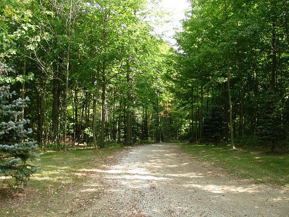 4th image of 6609 Township Road 49