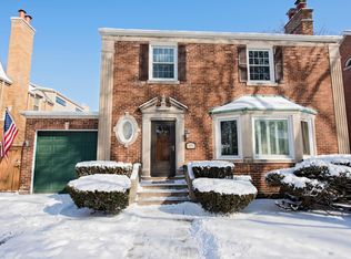 6691 N Sioux Ave, Chicago, IL 60646