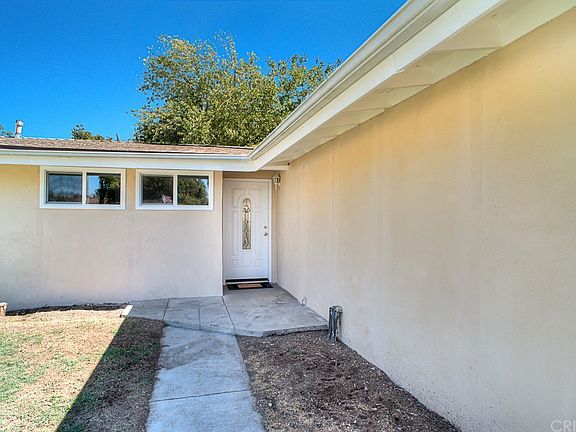 3rd image of 27706 Tambora Dr