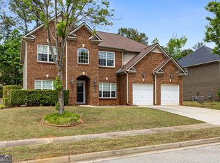 10 Stonebridge Pass, Newnan, GA 30265