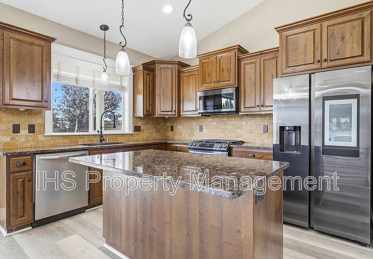 4806 Tamarisk Dr — Photo 6