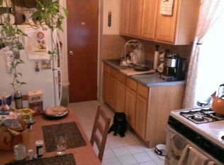 35 Diamond St #1B, Brooklyn, NY 11222