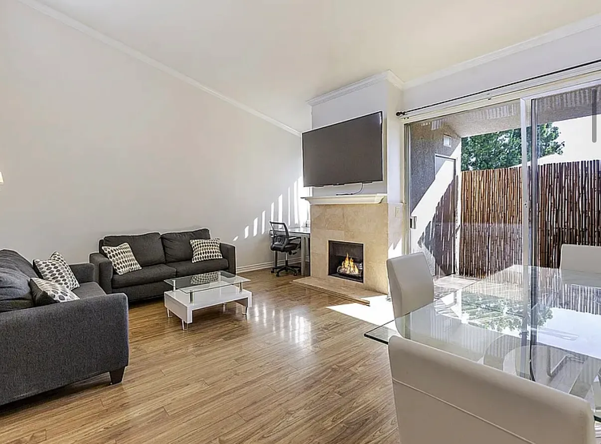 Studio, 475 sqft, $1,950 — Photo 1