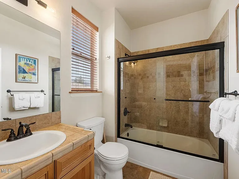 175 Spinner Ct #5 — Photo 10
