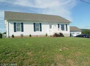 232 W Evergreen Dr, Fort Ashby, WV 26719