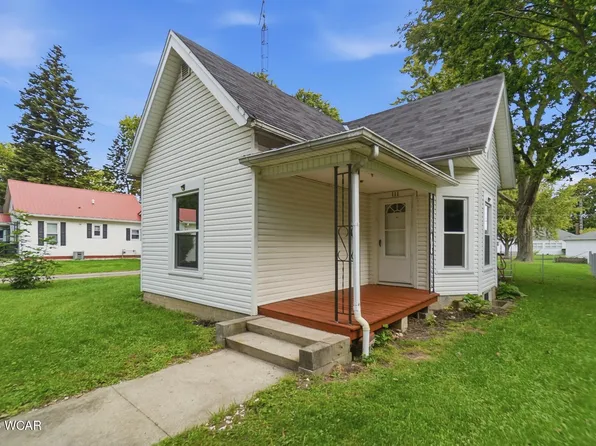 111 Maple St, Belle Center, OH 43310
