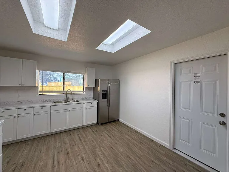 1015 Arrowhead Trl — Photo 3