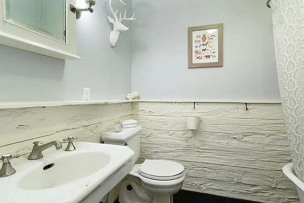 Sold by Corcoran | media 23