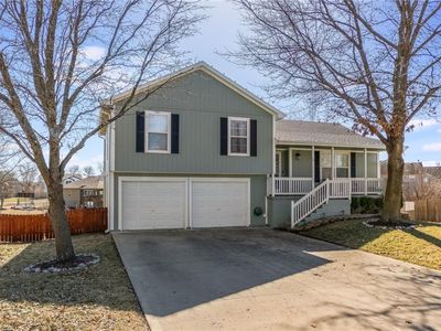 1 NW Valley Circle St, Grain Valley, MO, 64029