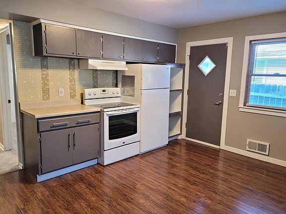 3rd image of 3522 Spain Pl