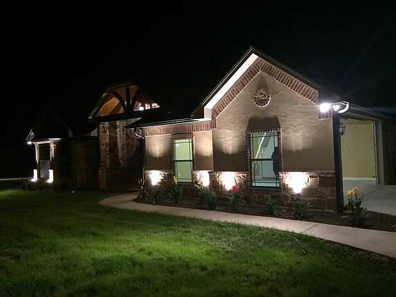 3rd image of 393 Massey Rock Road