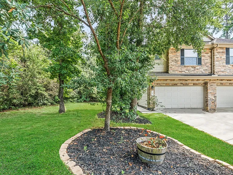 3 Whitekirk Pl — Photo 31