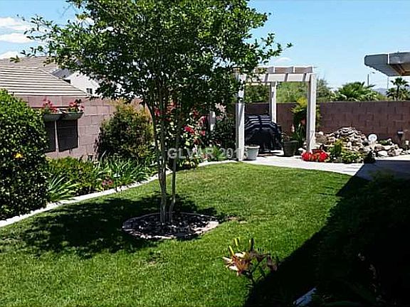 5th image of 1084 Las Palmas Entrada Ave